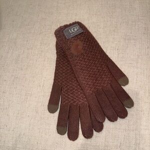 UGG purpe tone Knit womens Gloves